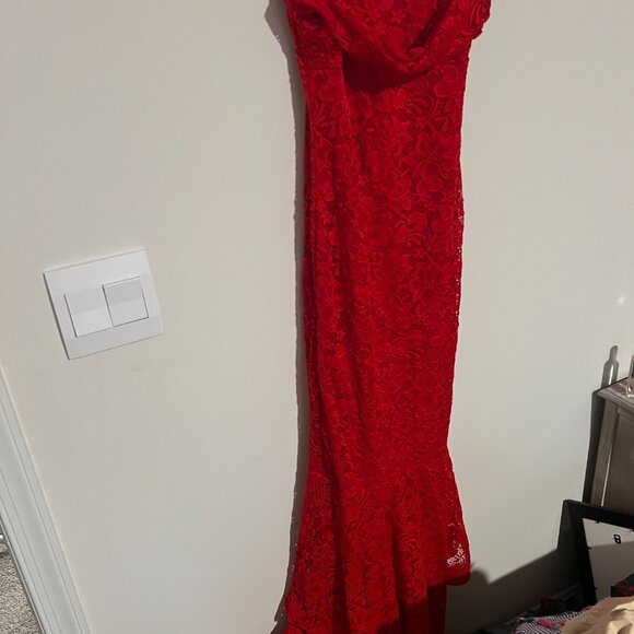 Fashion Nova red lace maxi dress small - Picture 9 of 14